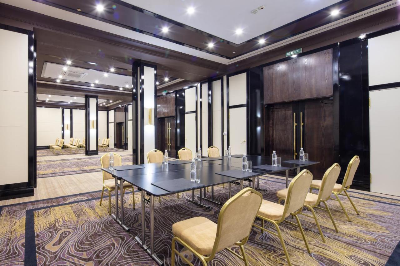 Hotel Hyatt Regency Bishkek Esterno foto