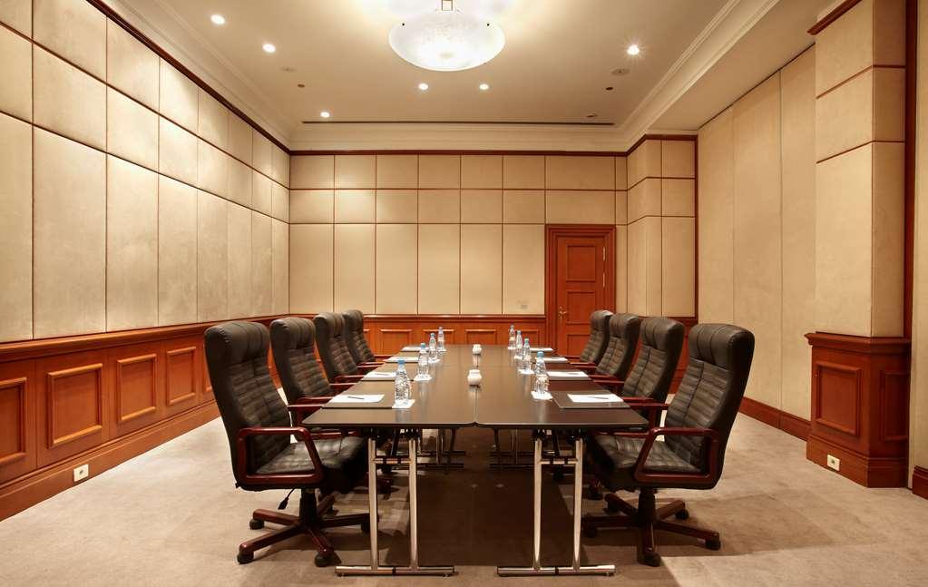 Hotel Hyatt Regency Bishkek Servizi foto