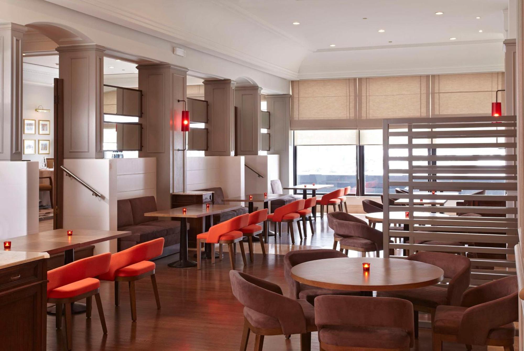 Hotel Hyatt Regency Bishkek Esterno foto